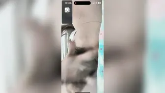 性感丝袜美腿又长又细 美乳小蛮腰 大鸡巴吃好 爽骚御姐被操翻 狼友无套内射 喜欢骑乘