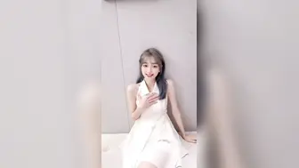 极品性感美女约粉丝啪啪 S级身材 高颜值大奶杨柳细腰 长腿大屁股 粉嫩骚穴 大鸡巴无套猛操 淫叫声很好听